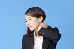 首